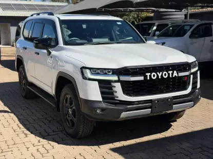 Picture of Toyota Landcruser 2024