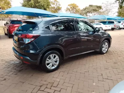 Picture of Honda Vezel 2016