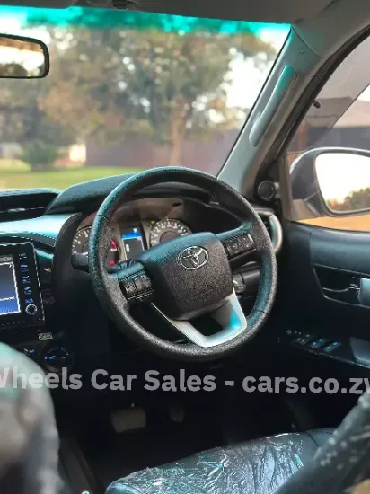 Picture of Toyota Hilux 2022