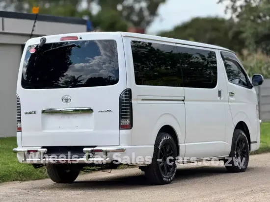 Picture of Toyota Hiace 2016
