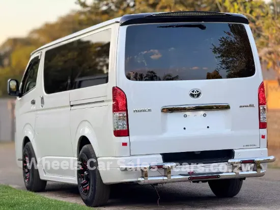 Picture of Toyota Hiace 2021