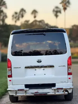 Picture of Toyota Hiace 2021