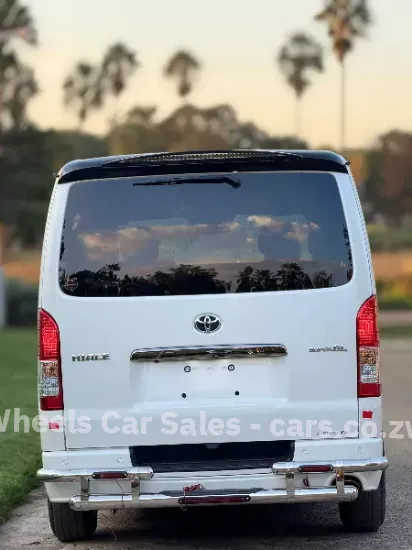 Picture of Toyota Hiace 2021