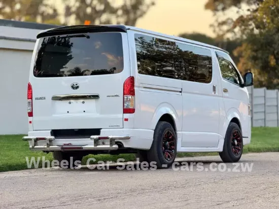Picture of Toyota Hiace 2021