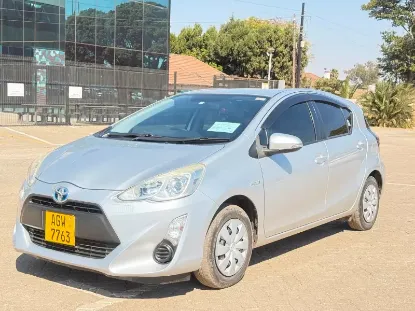 Picture of Toyota Aqua 2016