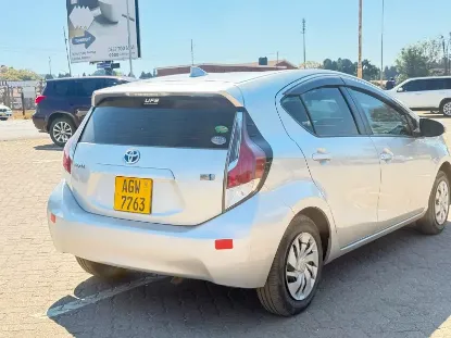 Picture of Toyota Aqua 2016