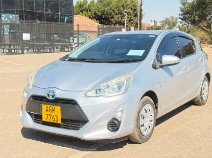 Picture of Toyota Aqua 2016