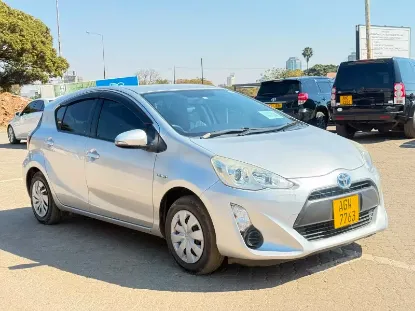 Picture of Toyota Aqua 2016