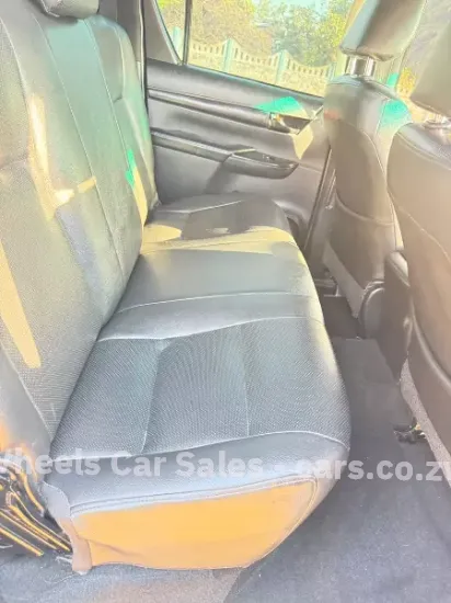 Picture of Toyota Hilux 2017