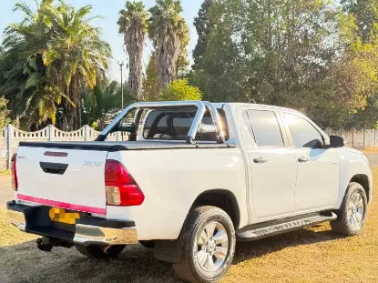 Picture of Toyota Hilux 2017