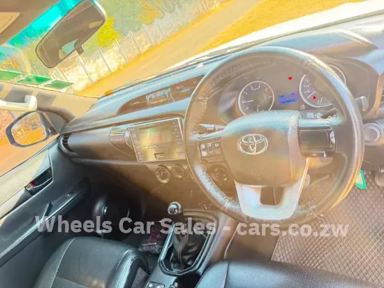 Picture of Toyota Hilux 2017