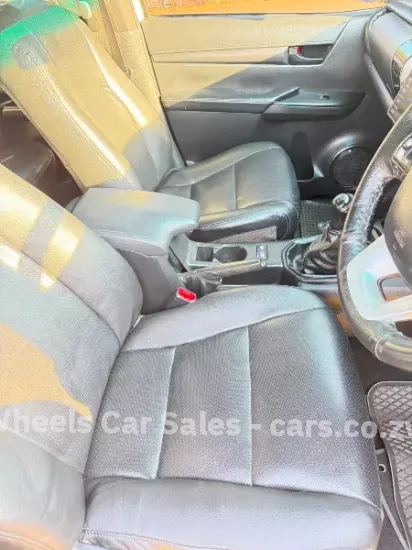 Picture of Toyota Hilux 2017