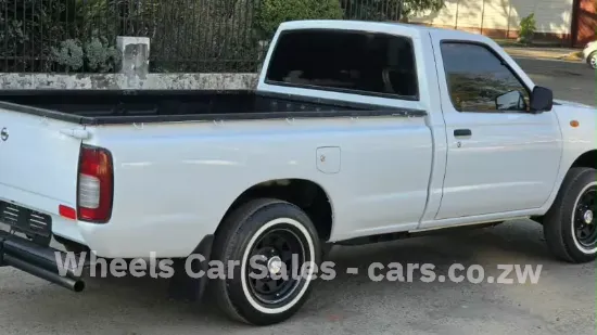 Picture of Nissan NP300 2021