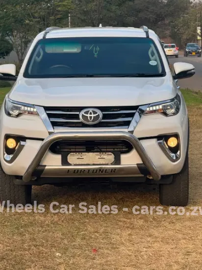 Picture of Toyota Fortuner 2017