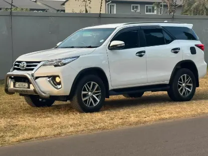 Picture of Toyota Fortuner 2017