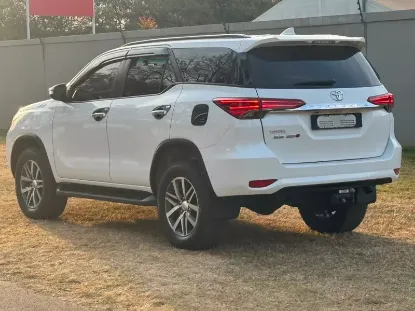 Picture of Toyota Fortuner 2017