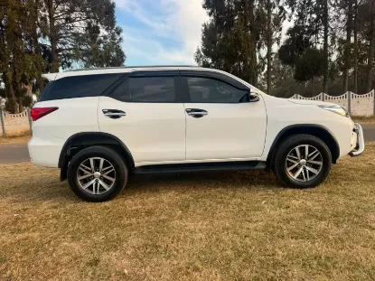 Picture of Toyota Fortuner 2017