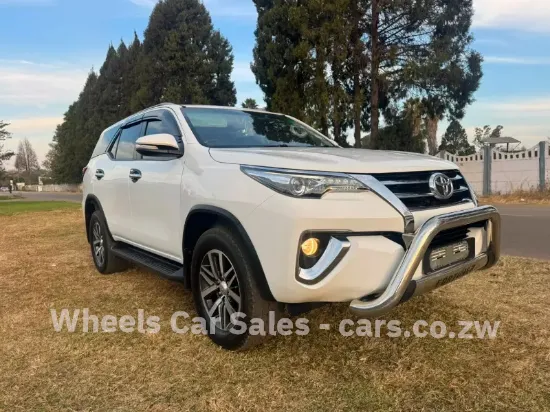 Picture of Toyota Fortuner 2017