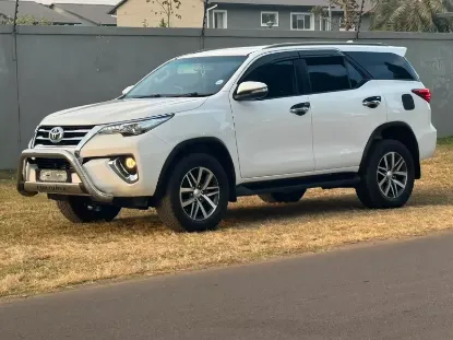 Picture of Toyota Fortuner 2017