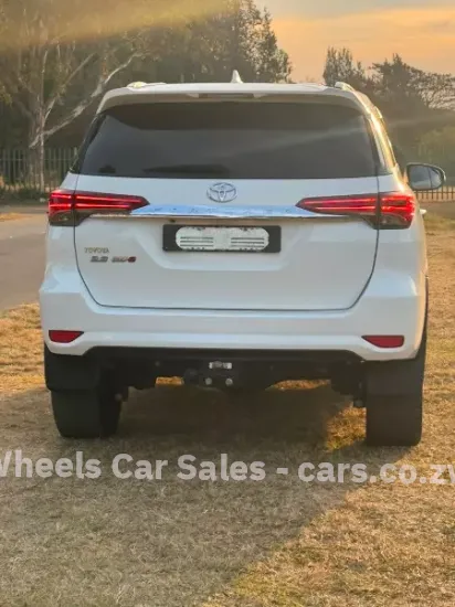 Picture of Toyota Fortuner 2017