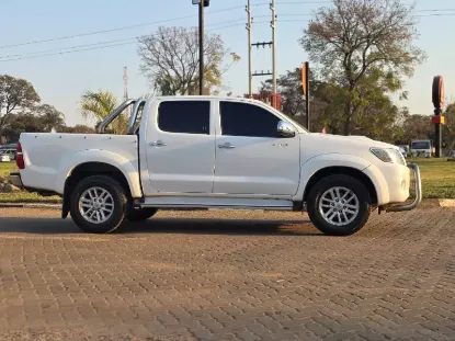 Picture of Toyota Hilux 2012