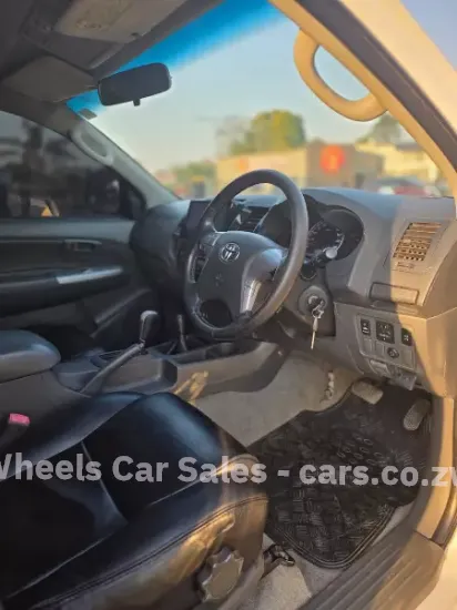 Picture of Toyota Hilux 2012