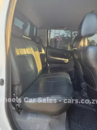 Picture of Toyota Hilux 2012