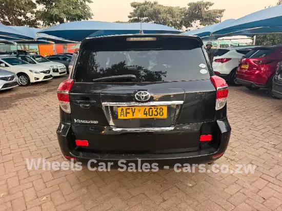 Picture of Toyota Vanguard 2013