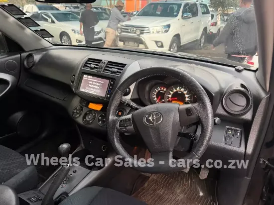Picture of Toyota Vanguard 2013