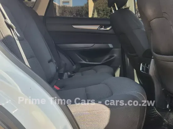 Picture of Mazda CX-5 2017