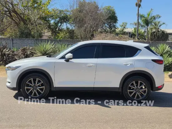 Picture of Mazda CX-5 2017