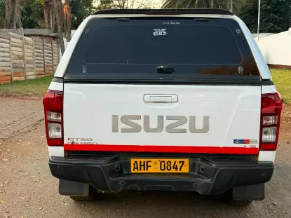 Picture of Isuzu KB250 2015