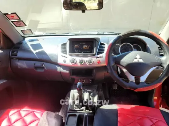 Picture of Mitsubishi L200 Twin cab 2014