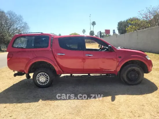 Picture of Mitsubishi L200 Twin cab 2014