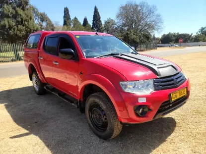 Picture of Mitsubishi L200 Twin cab 2014