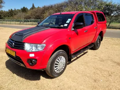 Picture of Mitsubishi L200 Twin cab 2014