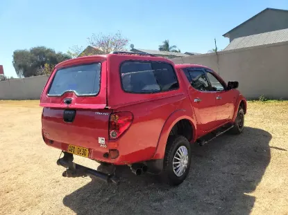 Picture of Mitsubishi L200 Twin cab 2014