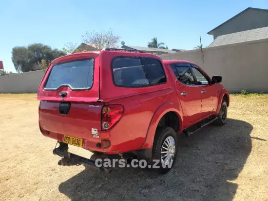 Picture of Mitsubishi L200 Twin cab 2014