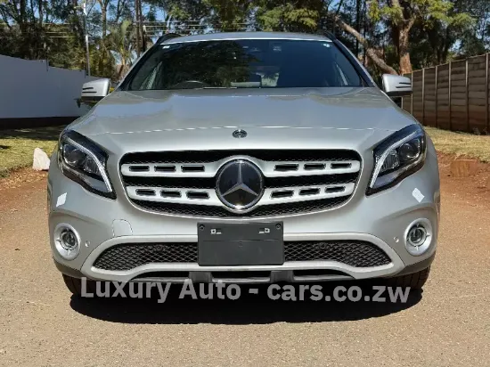 Picture of Mercedes Benz GLA180 2017
