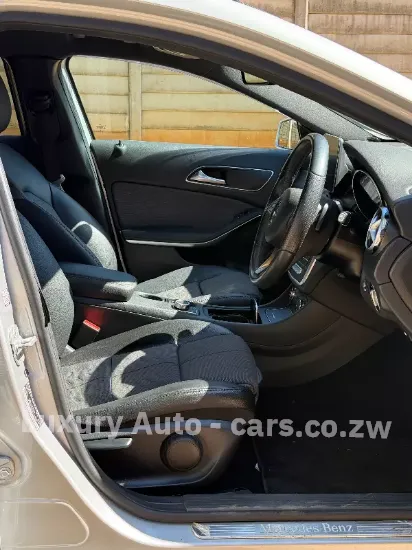 Picture of Mercedes Benz GLA180 2017