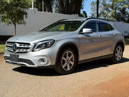 Picture of Mercedes Benz GLA180 2017