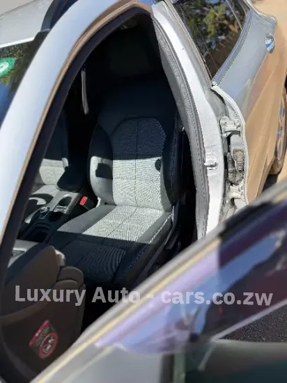 Picture of Mercedes Benz GLA180 2017