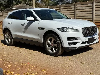 Picture of Jaguar F Pace 2017