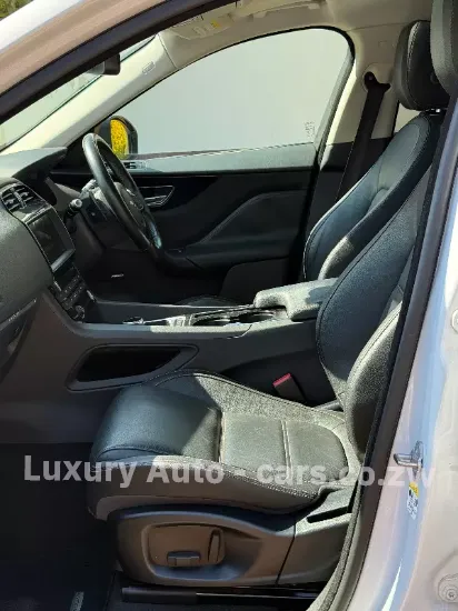 Picture of Jaguar F Pace 2017
