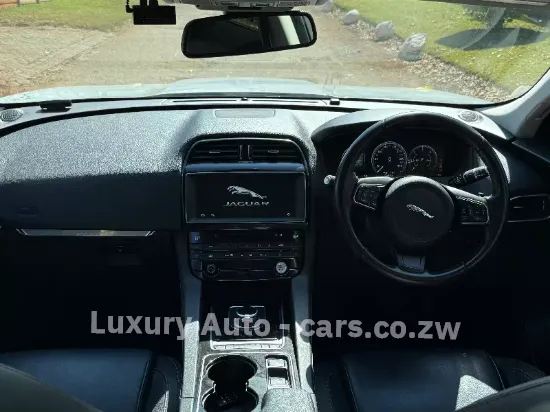 Picture of Jaguar F Pace 2017