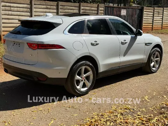 Picture of Jaguar F Pace 2017