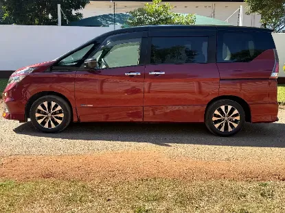 Picture of Nissan Serena 2017