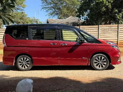 Picture of Nissan Serena 2017