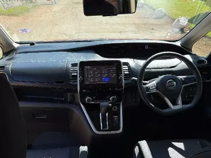 Picture of Nissan Serena 2017