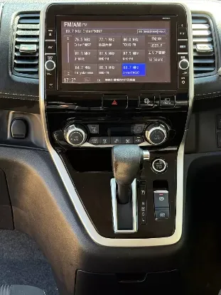 Picture of Nissan Serena 2017